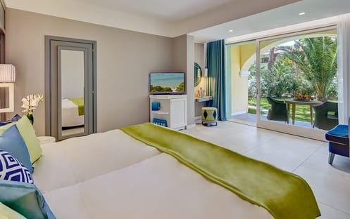 Deluxe Family Room